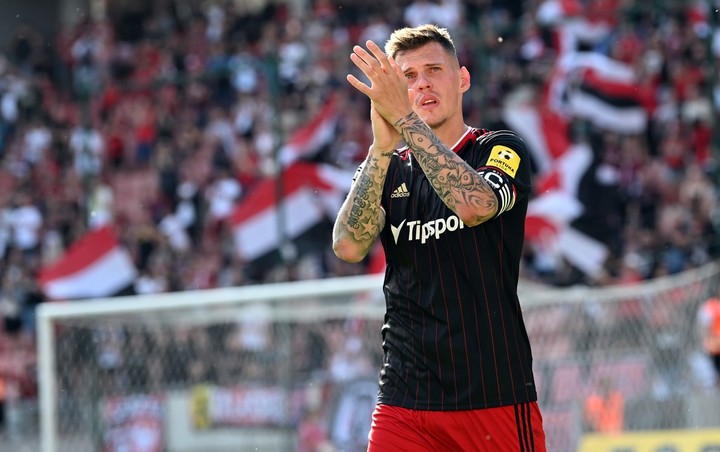 Bolo to emotívnejšie ako čakal. Škrtel po konci točí film